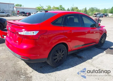 2012 Ford Focus Se из США, поврежденный, VIN 1FAHP3F29CL129226